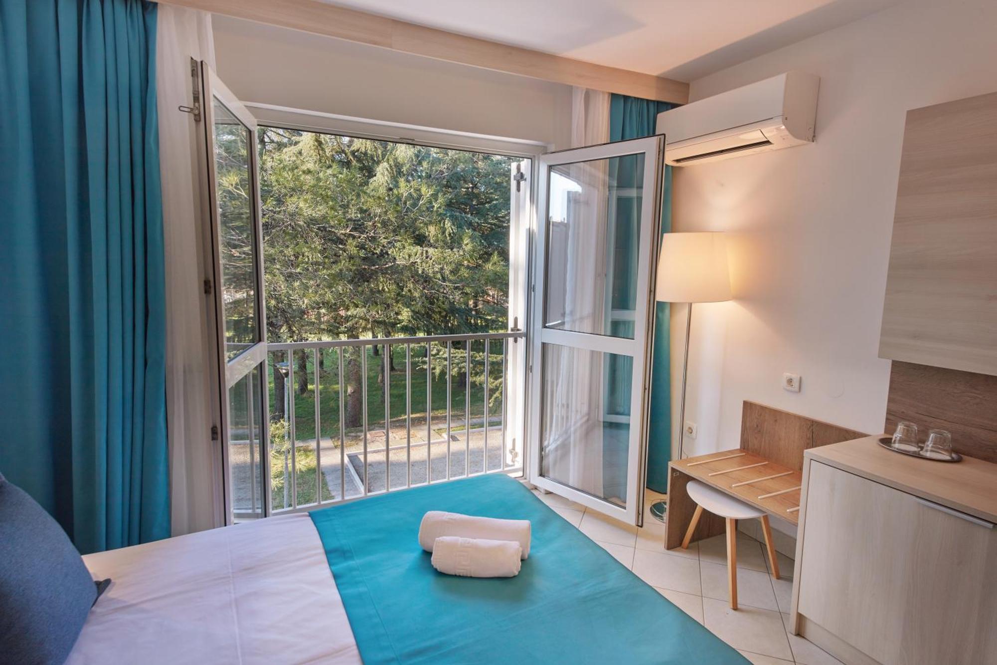 Villas - Hotel & Resort Adria Ankaran Exterior photo